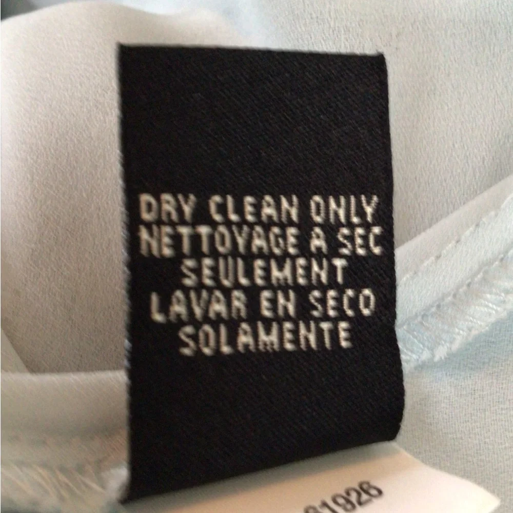 BCBGMAXAZRIA Woman’s 100% Silk Gray Floral Print Midi Dress. Size 4 - Picture 6 of 6